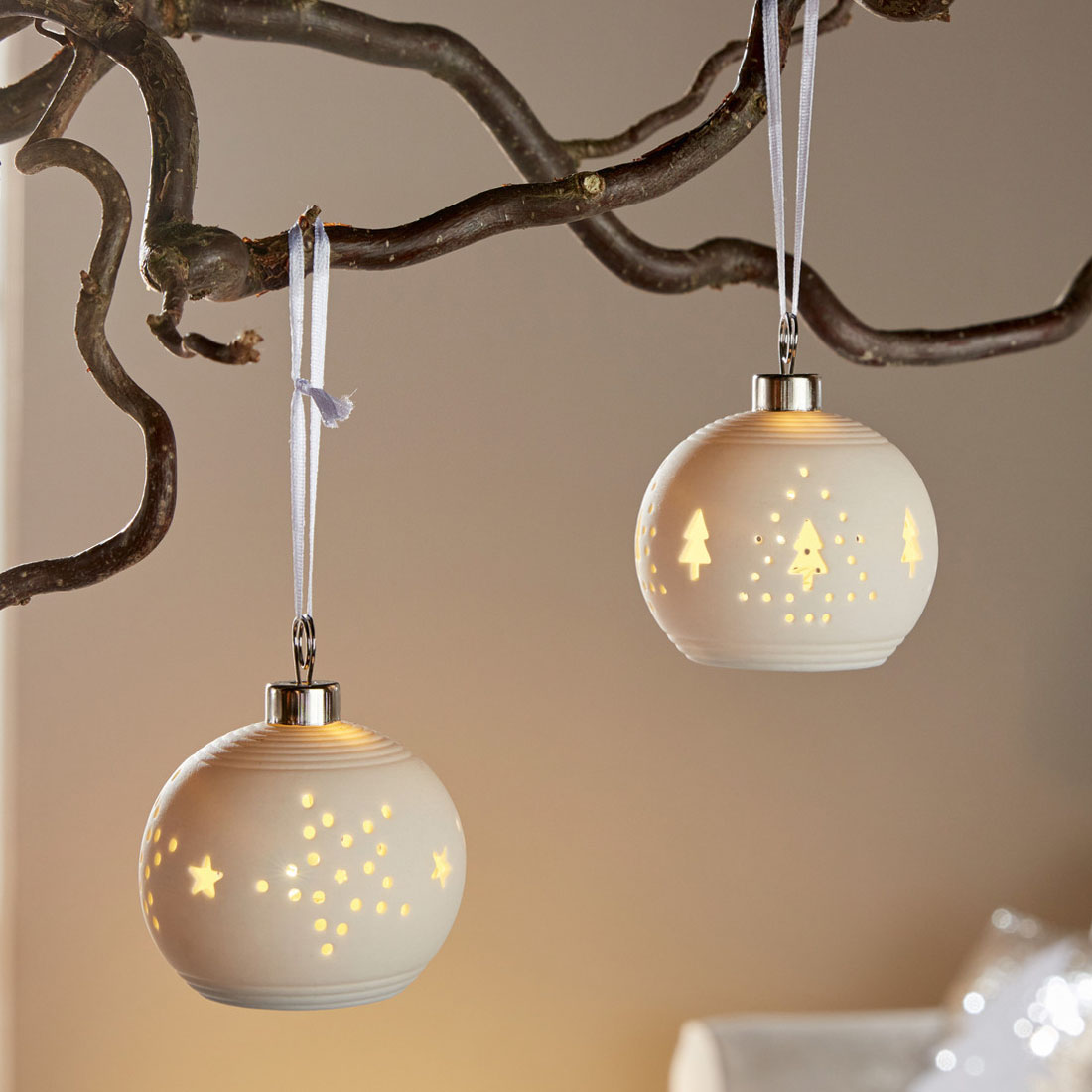 Подвесные украшения со светодиодной подсветкой "Фарфоровые шары", 2 штуки [07018], 