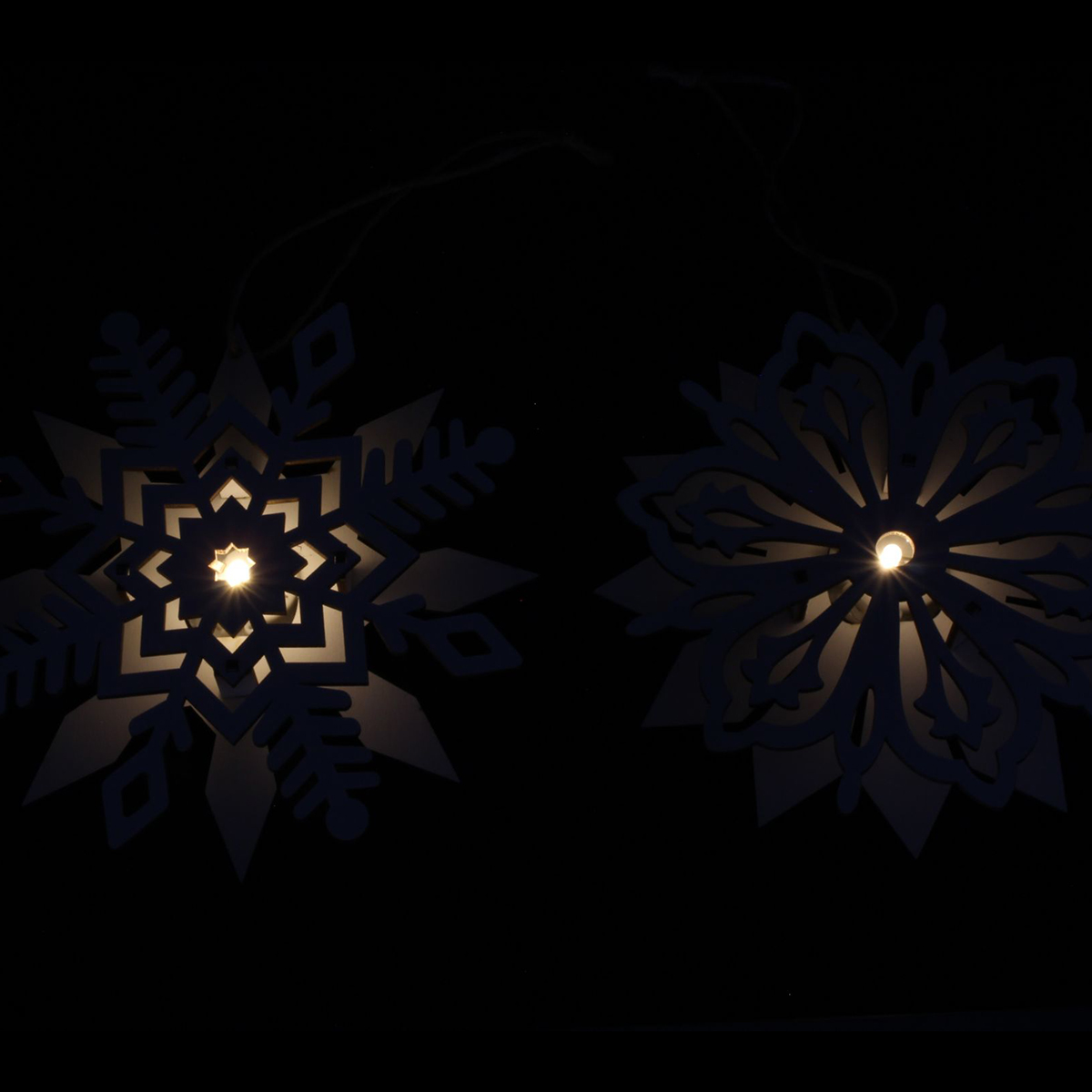 Подвесные украшения со светодиодной подсветкой "Снежинки", 2 штуки [09169], 
